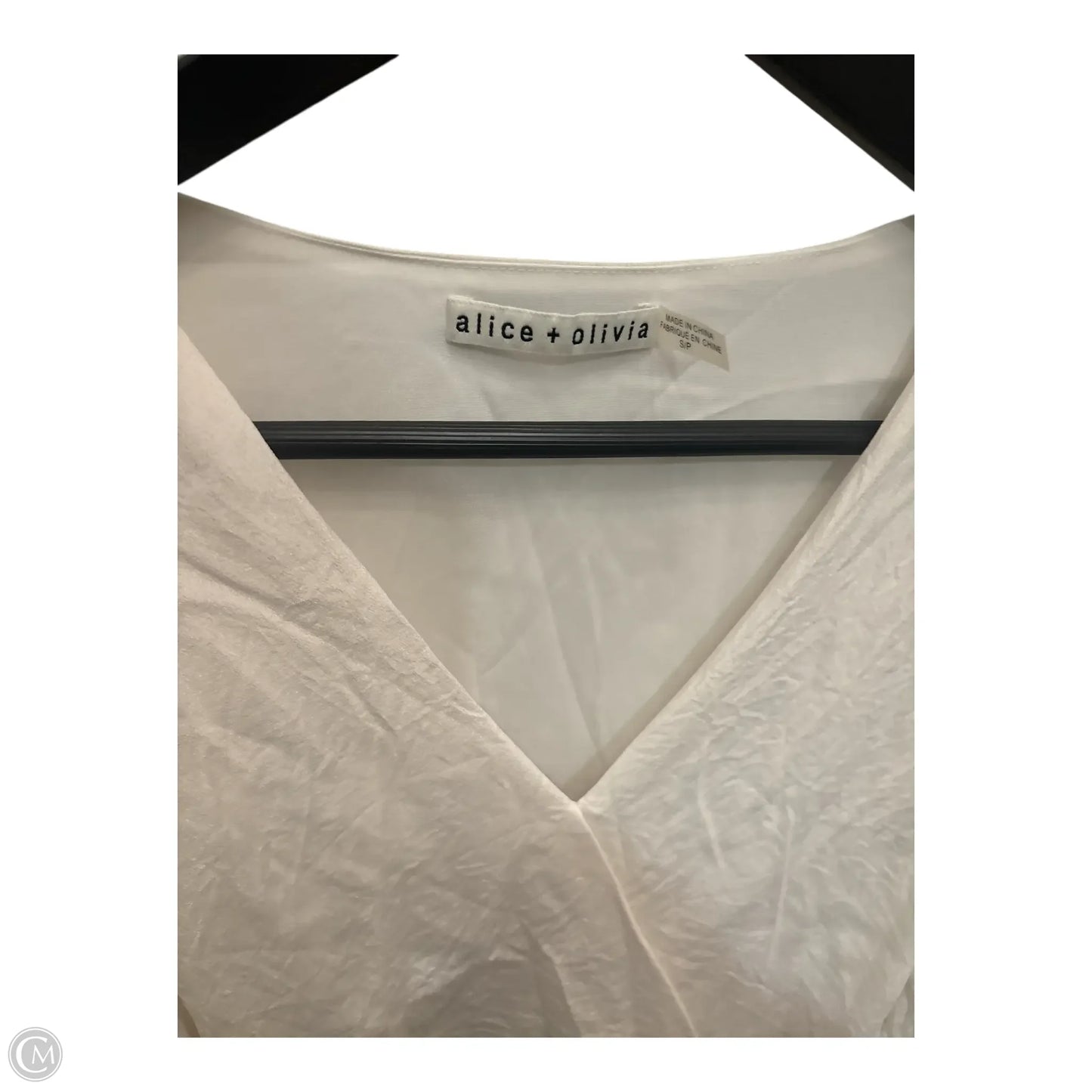 Top Long Sleeve Designer By Alice + Olivia In White, Size: S