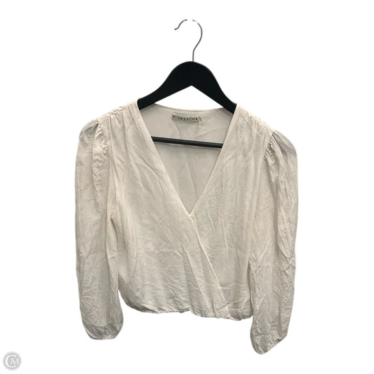 Top Long Sleeve Designer By Alice + Olivia In White, Size: S