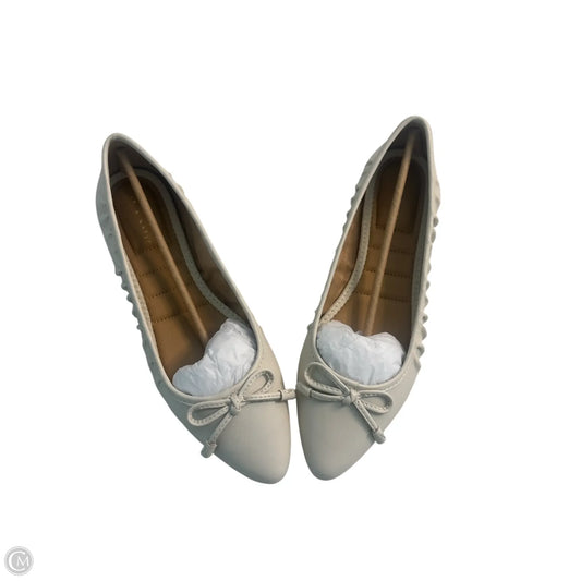 Shoes Flats By Kelly And Katie In Cream, Size: 8.5