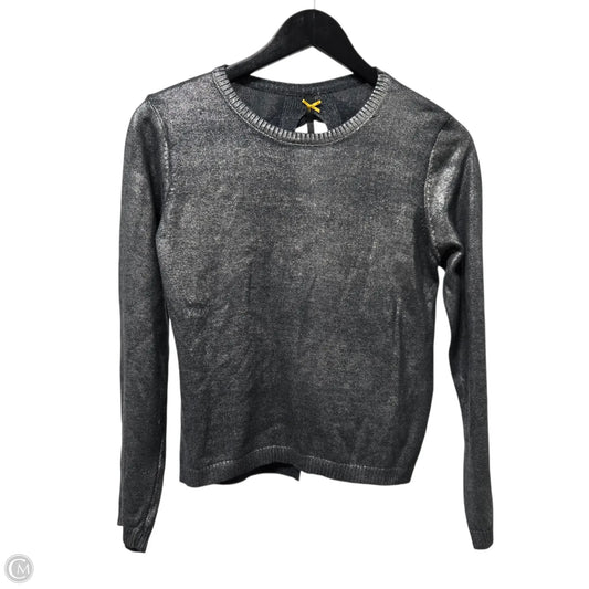 Top Long Sleeve Basic By Clothes Mentor In Silver, Size: S