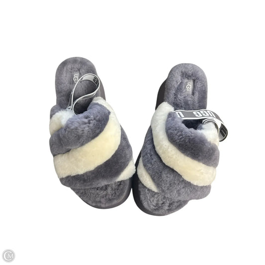 Shoes Designer By Ugg In Grey, Size: 10