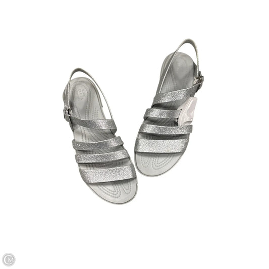 Sandals Flats By Crocs In Silver, Size: 8