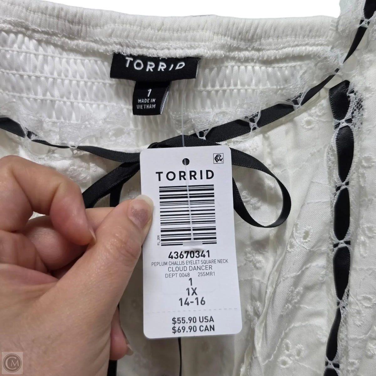Top Sleeveless Basic By Torrid In White, Size: 1x