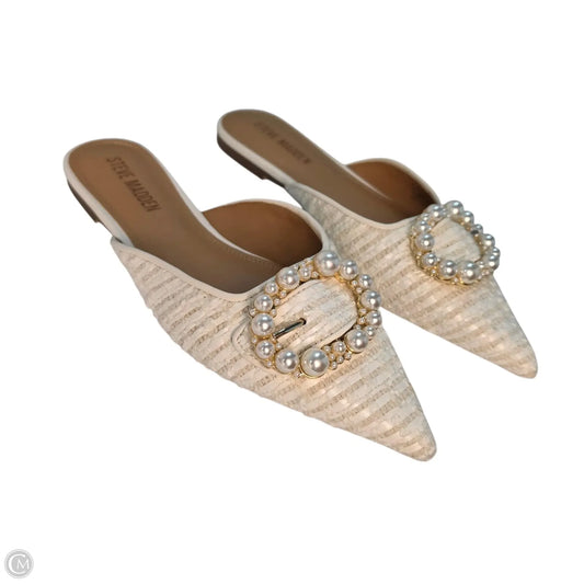 Shoes Flats By Steve Madden In White, Size: 7.5