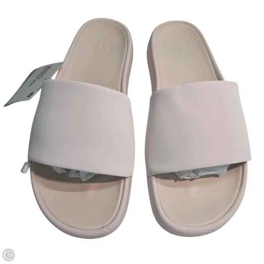 Sandals Flats By Lululemon In White, Size: 7