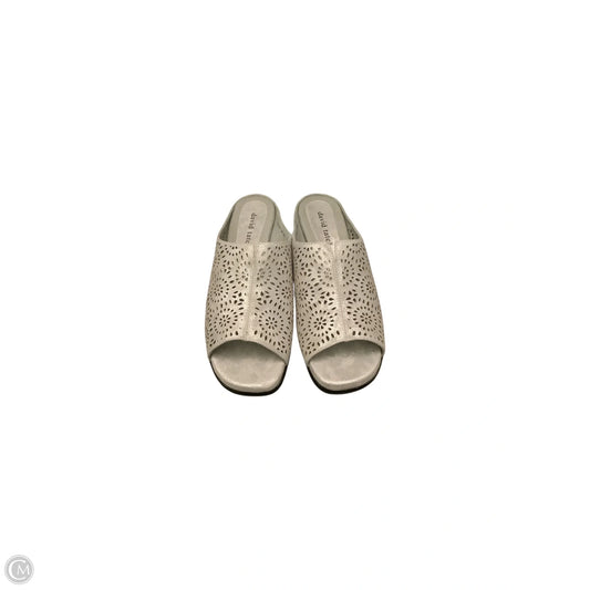 Sandals Heels Block By Clothes Mentor In Silver, Size: 7.5