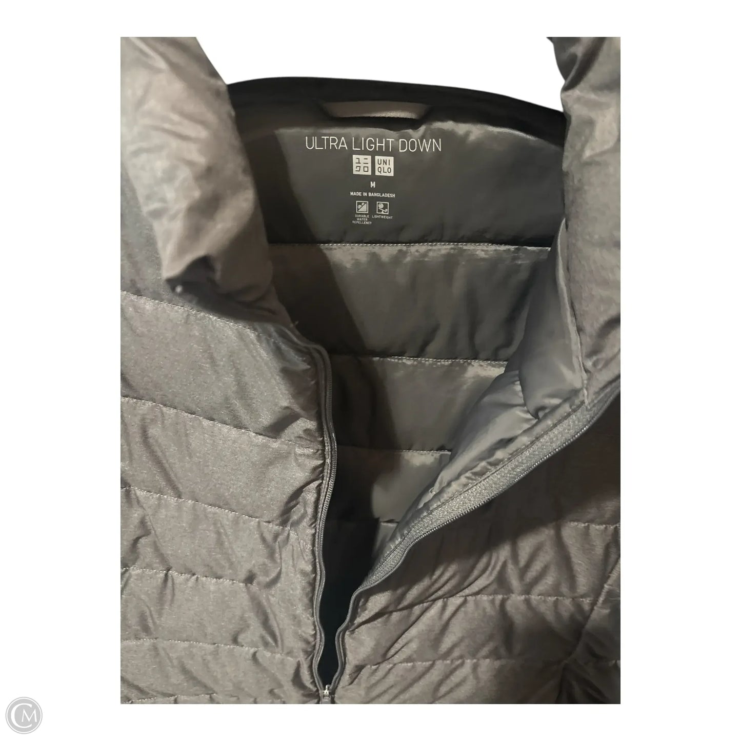 Jacket Puffer & Quilted By Uniqlo In Grey, Size: M