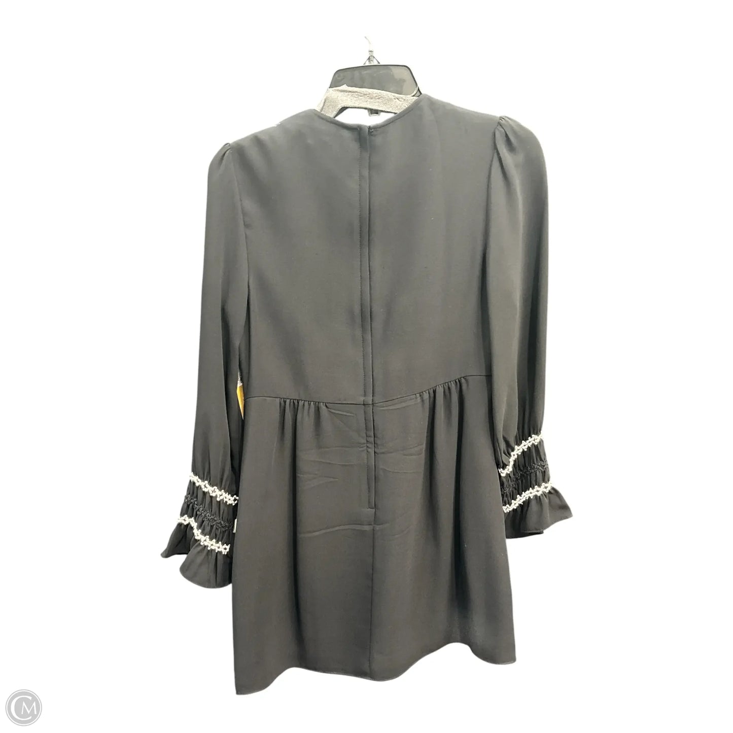 Dress Casual Short By Clothes Mentor In Black, Size: M