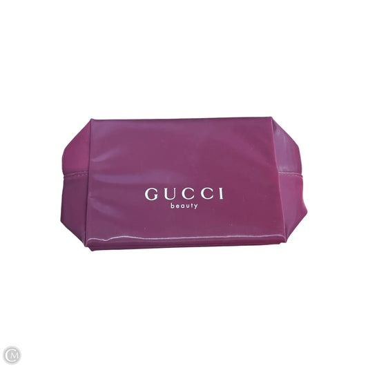 Makeup Bag Luxury Designer By Gucci, Size: Medium