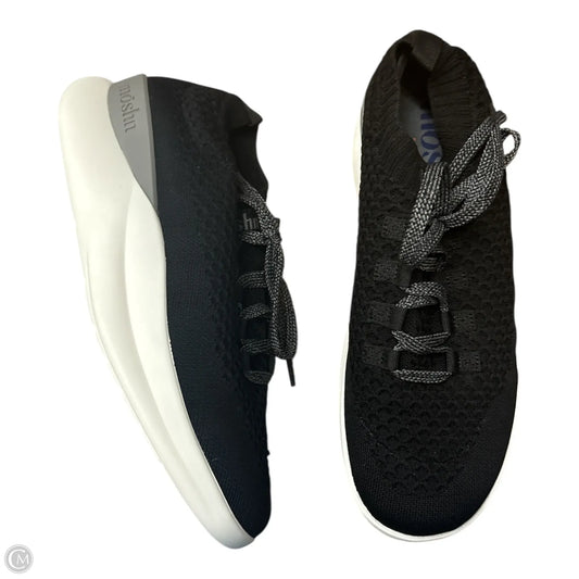 Shoes Sneakers By Clothes Mentor In Black & White, Size: 8