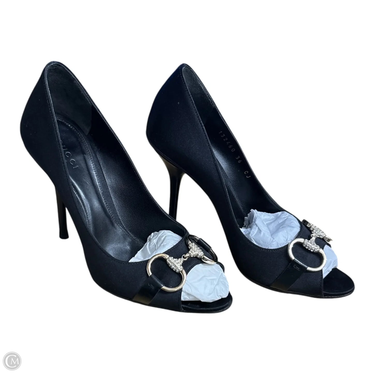 Shoes Luxury Designer By Gucci In Black & Silver, Size: 6
