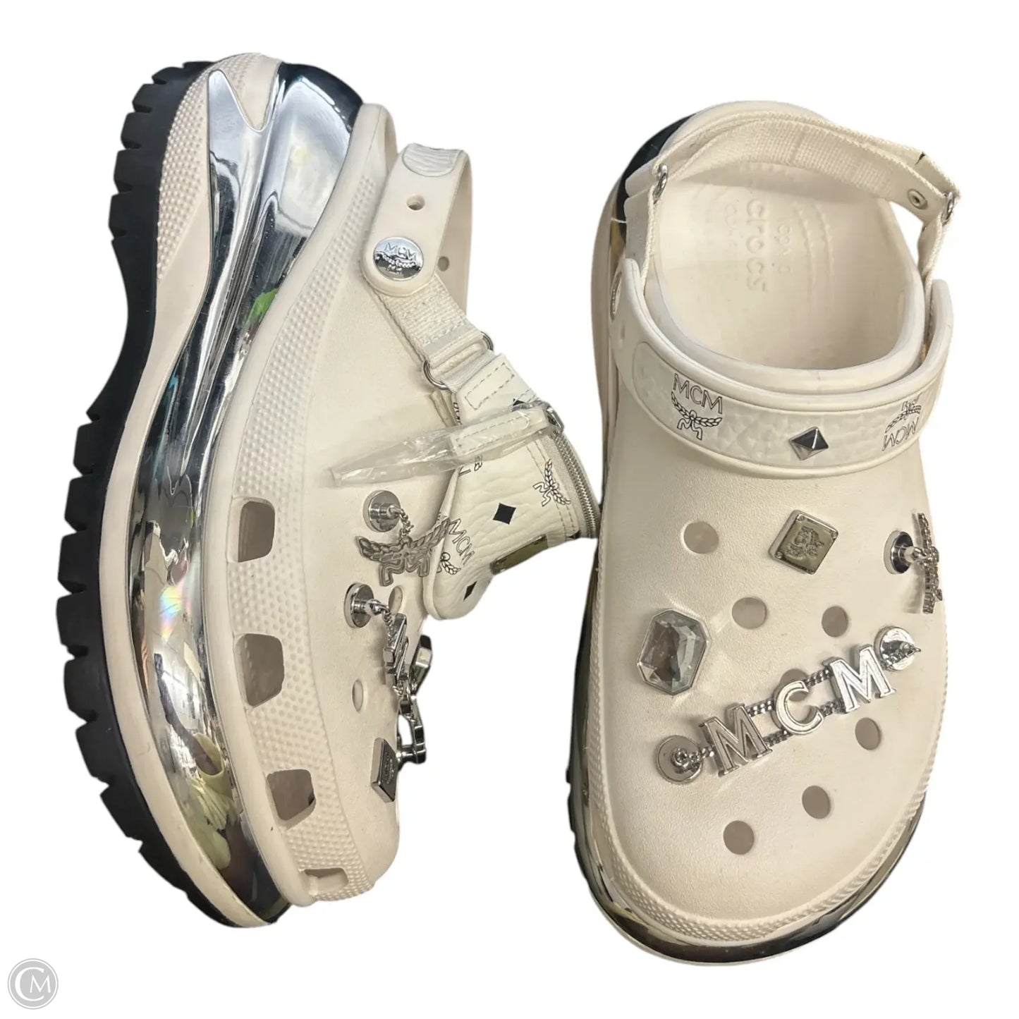 Shoes Flats By Crocs In White