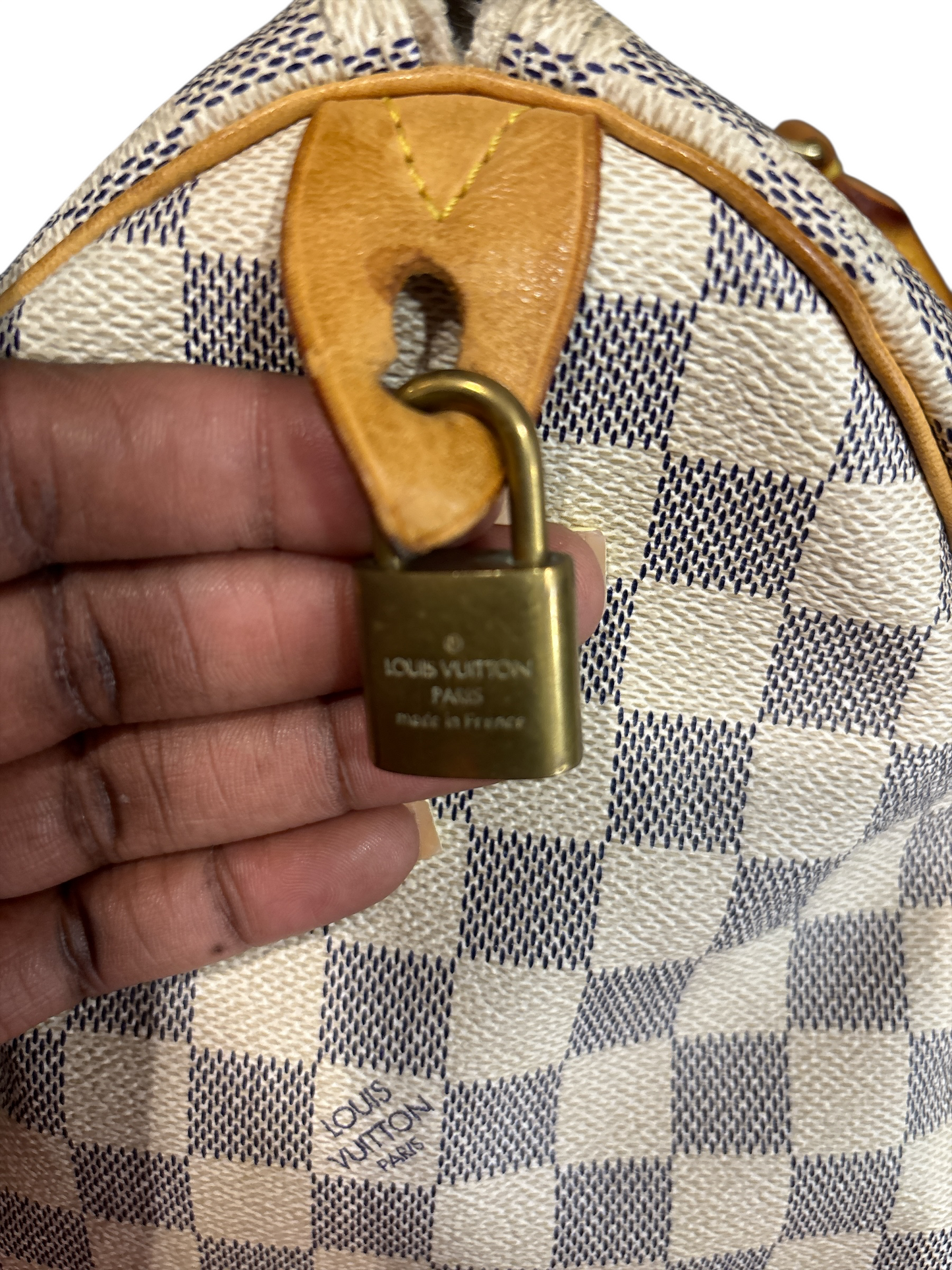 Handbag Luxury Designer By Louis Vuitton, Size: Large